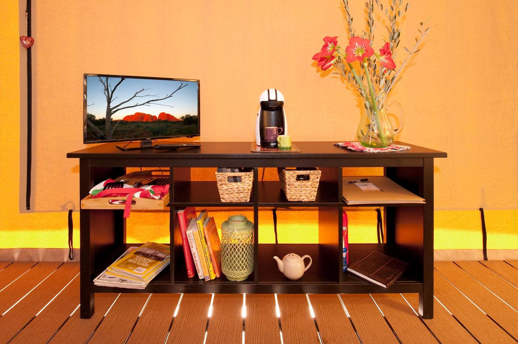 אליס ספרינגס Squeakywindmill Boutique Tent B&B מראה חיצוני תמונה