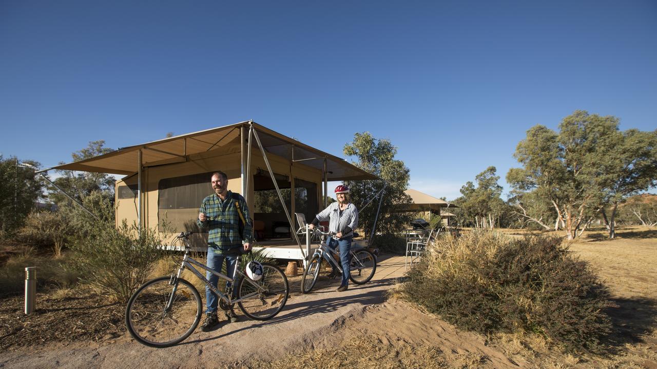 אליס ספרינגס Squeakywindmill Boutique Tent B&B מראה חיצוני תמונה